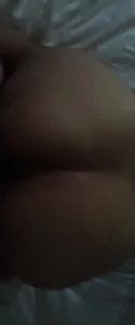 断粮了，是在忍不住去操了朋友老婆
